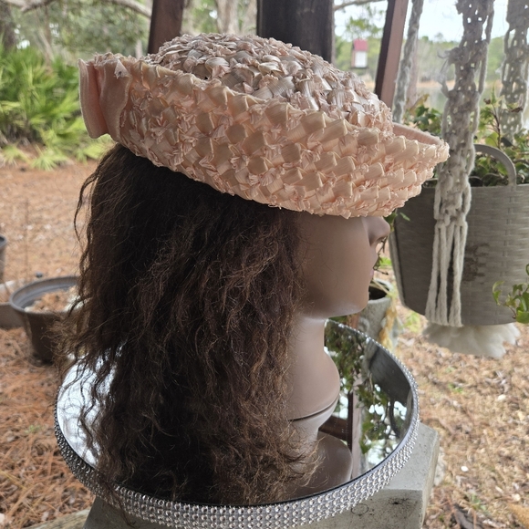 Vintage Pink Woven Pill Box Hat With Velvet Bow - Picture 3 of 11